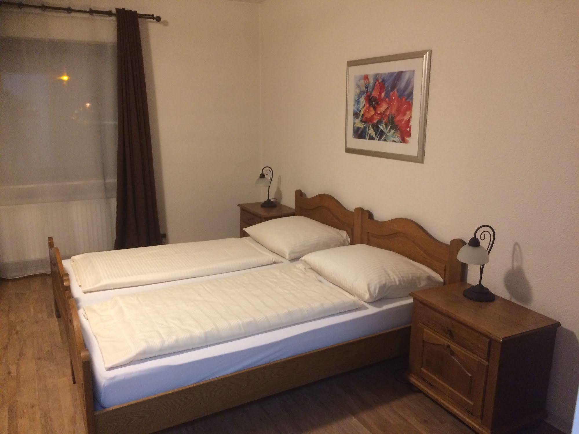 Hotel Zum Schnackel In Mainz Wiesbaden Bagian luar foto