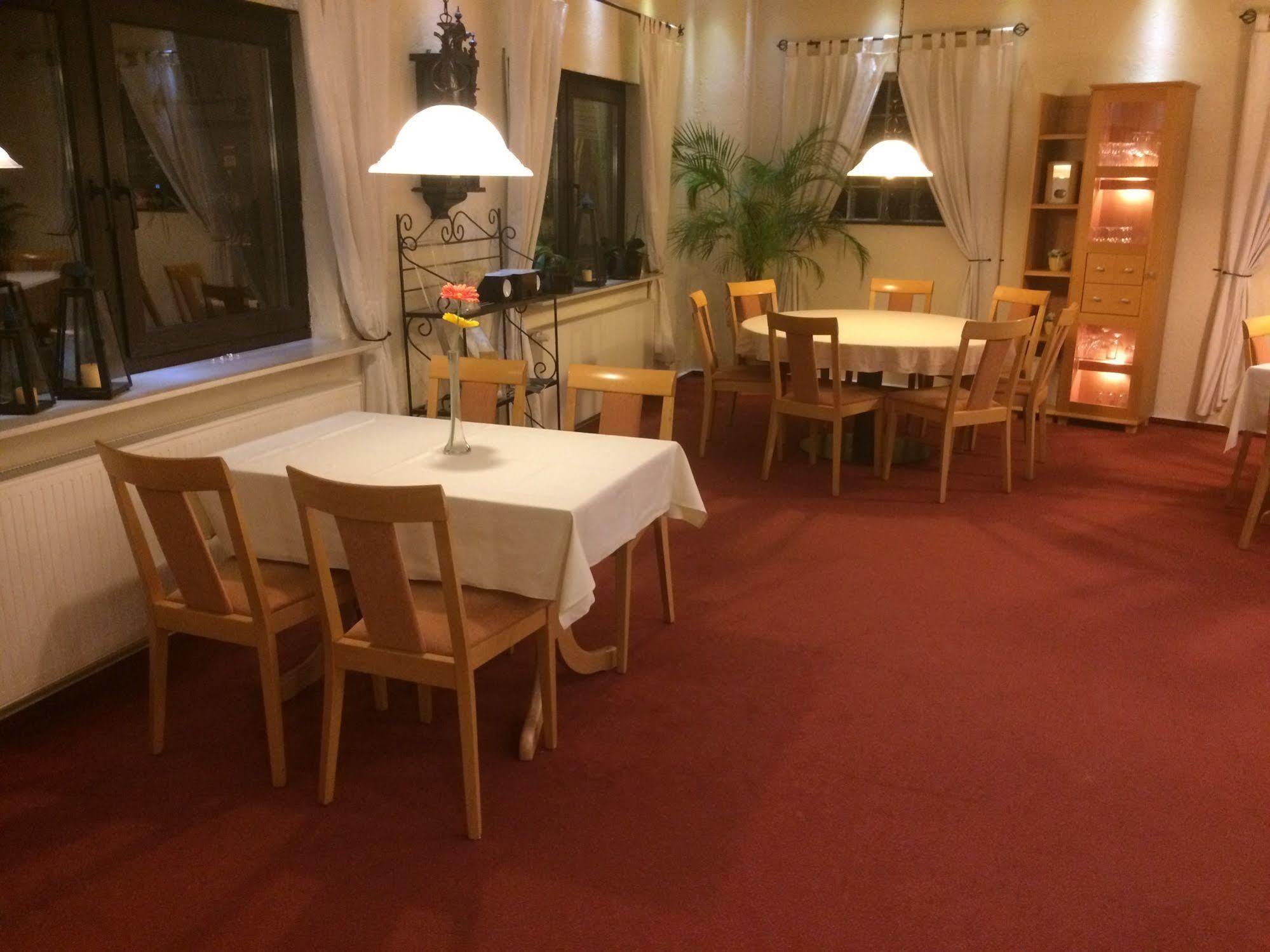 Hotel Zum Schnackel In Mainz Wiesbaden Bagian luar foto